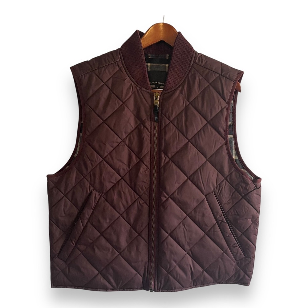 Banana Republic Men's Quilted Vest Burgundy Flannel Lined Water Resistant M NWT